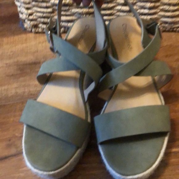 Wedges - Picture 2 of 6